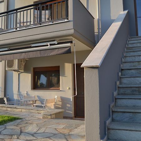 Grey House Apartments 尼基季 外观 照片