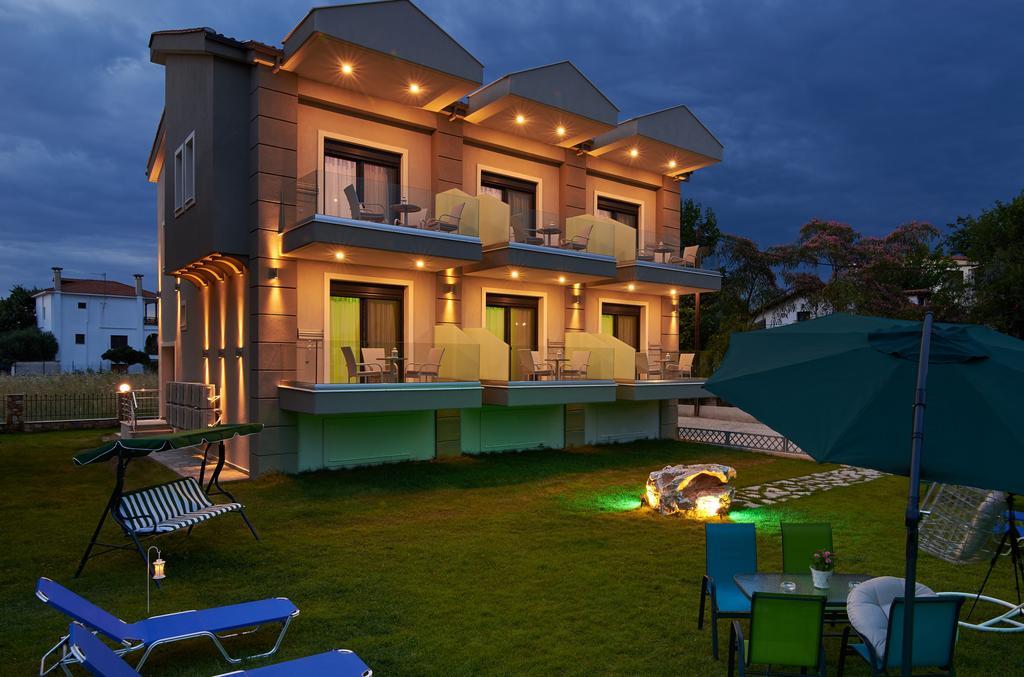 Grey House Apartments 尼基季 外观 照片
