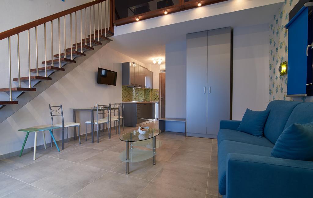Grey House Apartments 尼基季 客房 照片