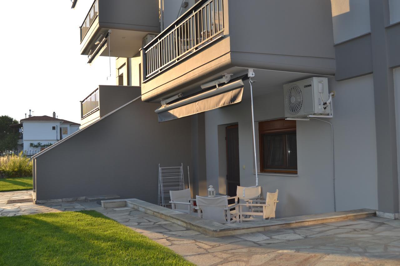 Grey House Apartments 尼基季 外观 照片